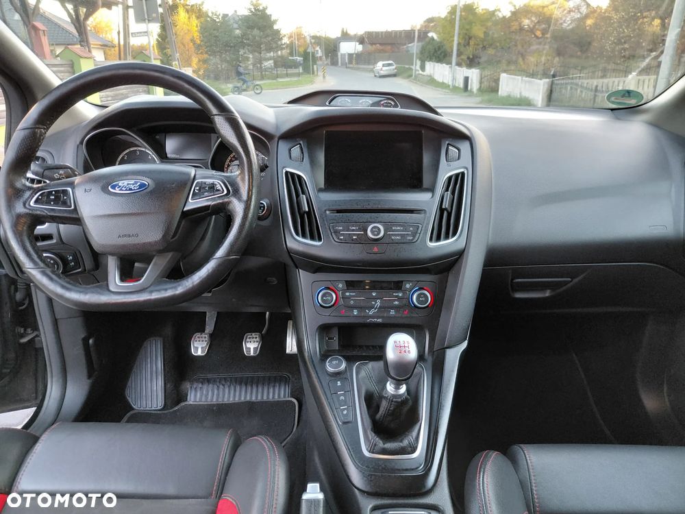 Ford Focus - 6