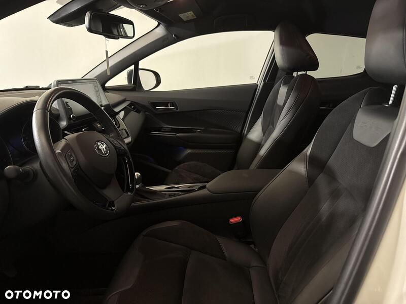 Toyota C-HR 1.8 Hybrid GPF Selection - 11
