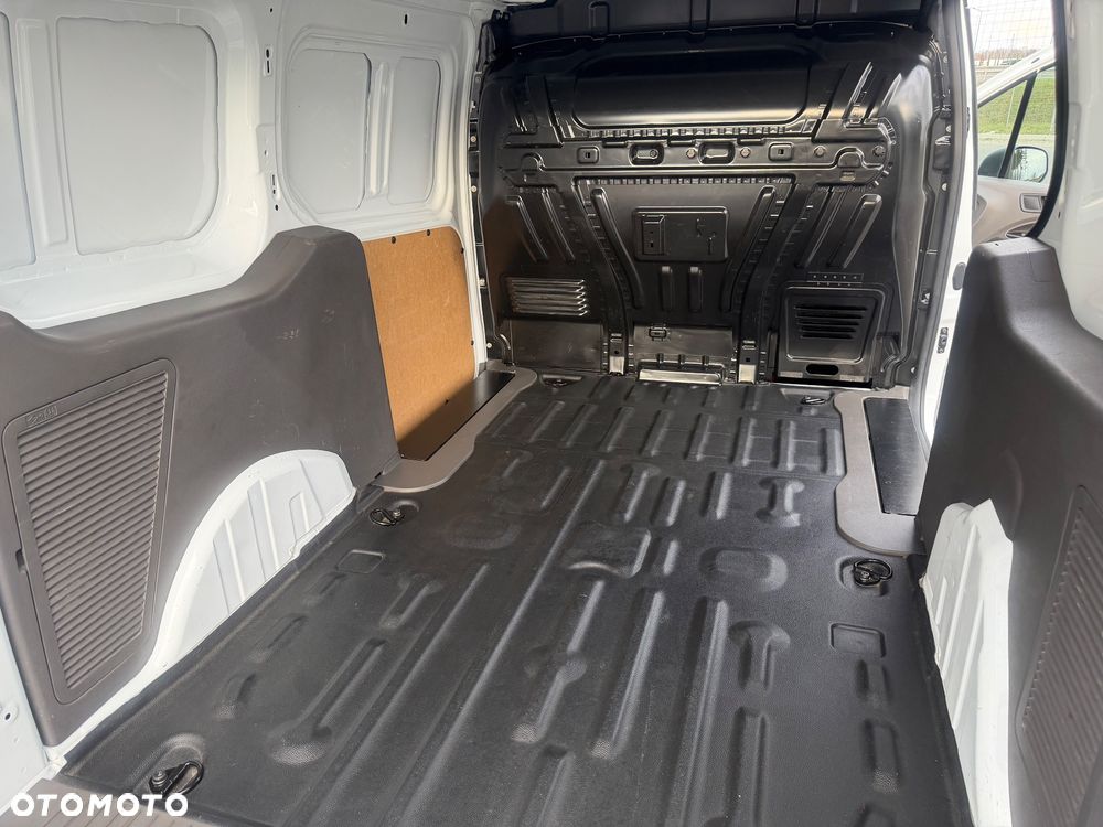 Ford Transit Connect - 33