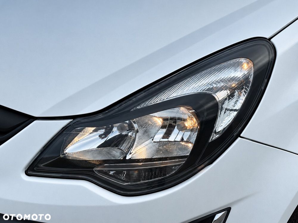 Opel Corsa 1.2 16V Enjoy - 12