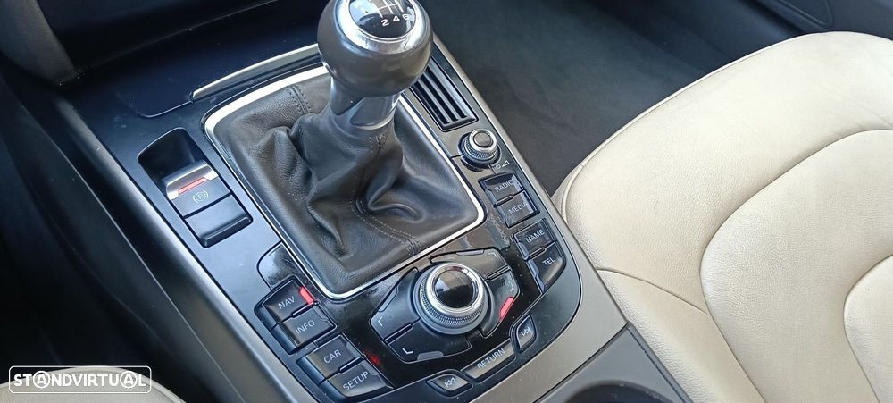 Audi A4 Avant 2.0 TDI exclusive - 20