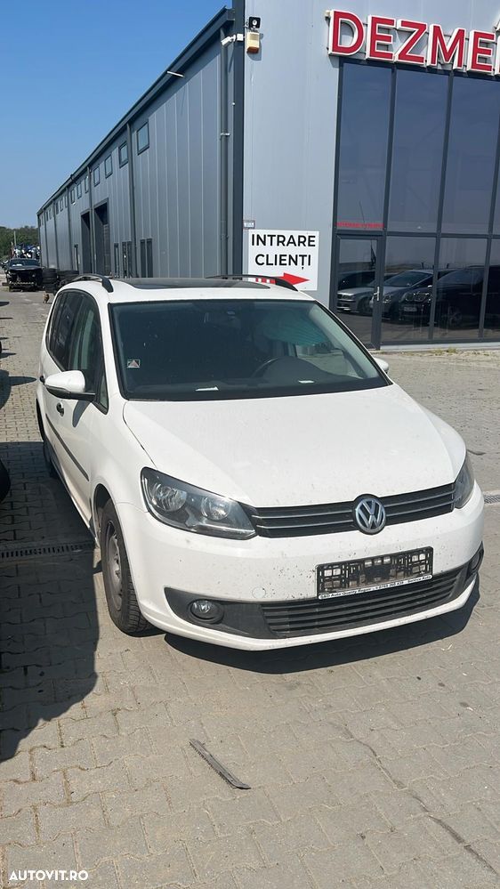 Dezmembram Volkswagen Touran 1.6 diesel din 2012 - 1