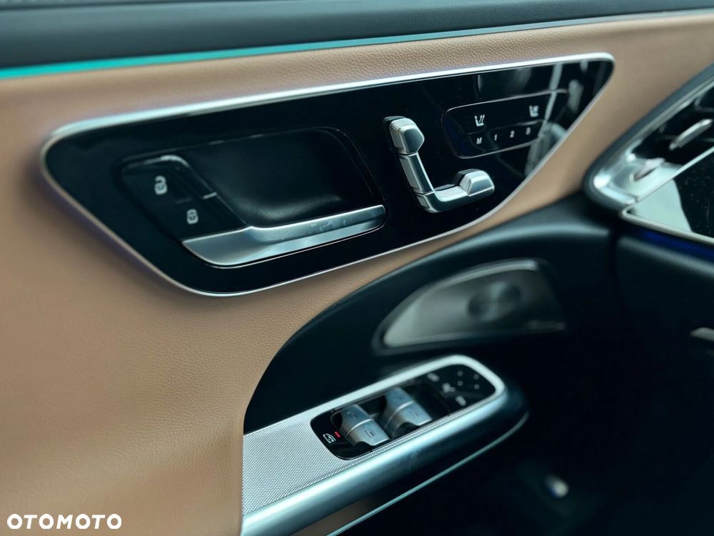 Mercedes-Benz Klasa E 220 d 4-Matic AMG - 10