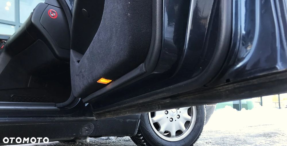 Mercedes-Benz Klasa E - 20