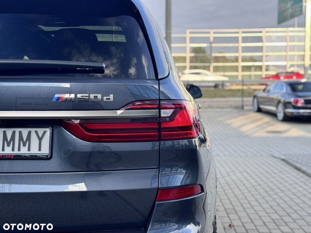 BMW X7 M50d sport - 11