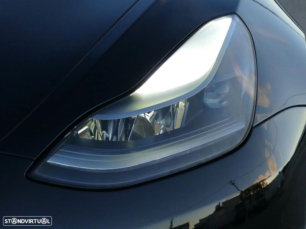 Tesla Model 3 Performance Dual Motor AWD - 11