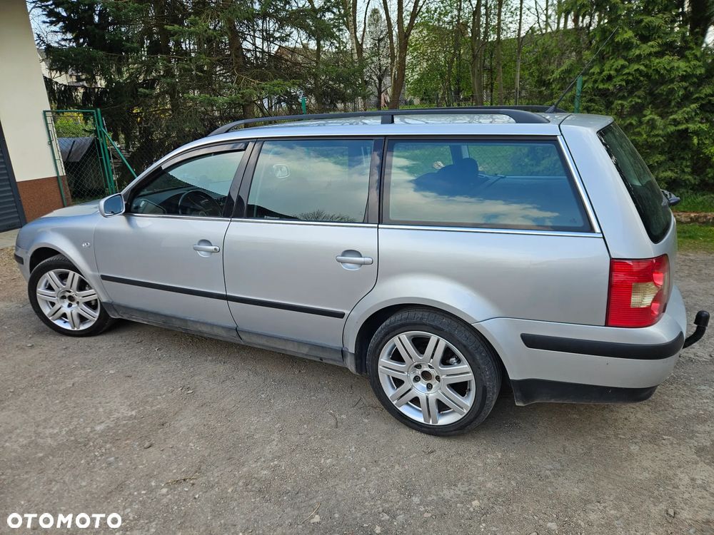 Volkswagen Passat - 2