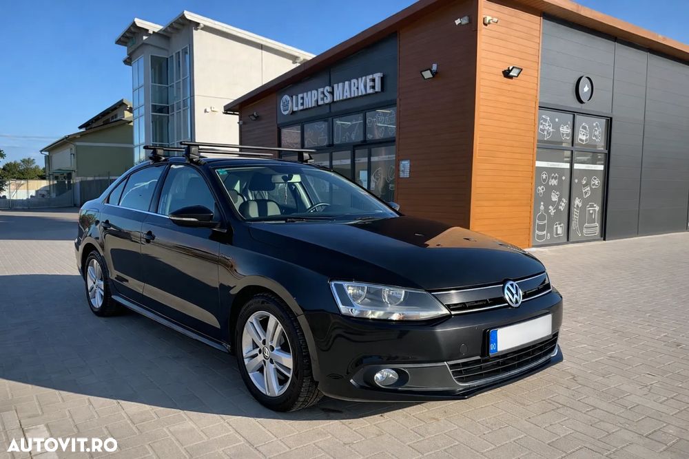 Volkswagen Jetta 1.4 DSG - 1