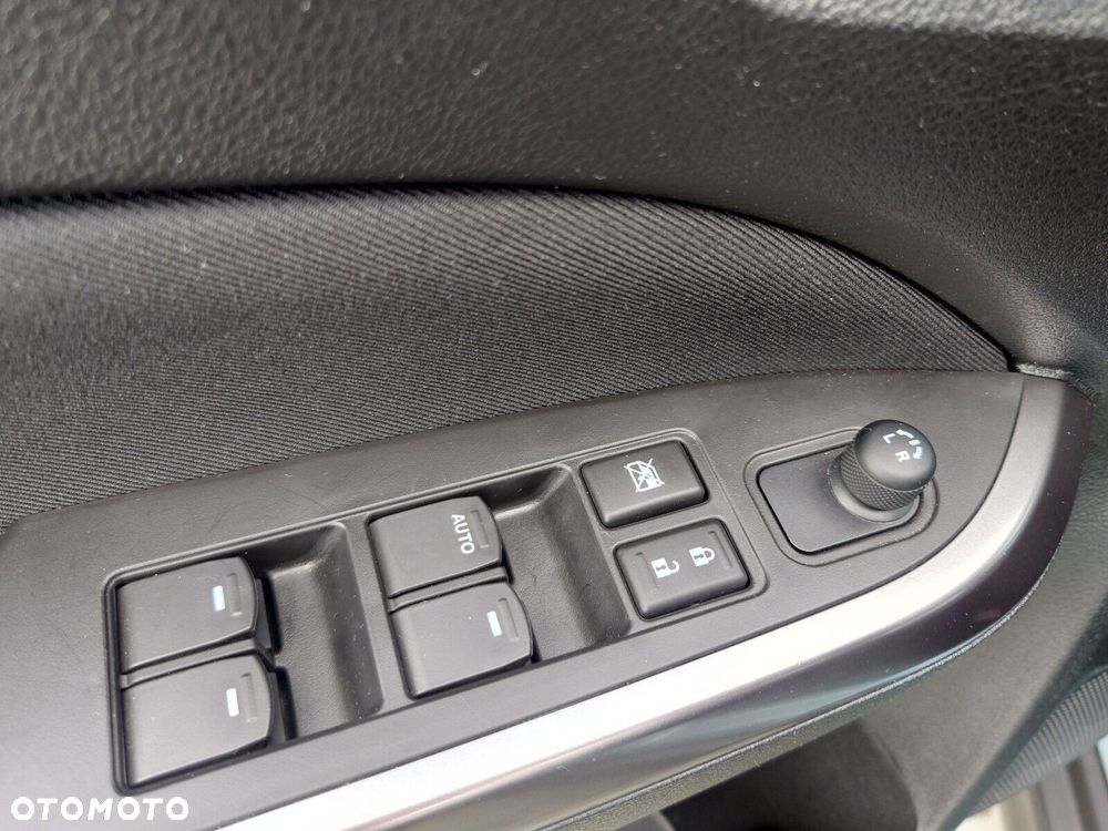 Suzuki Vitara 1.5 Strong Hybrid Premium 2WD AGS - 13