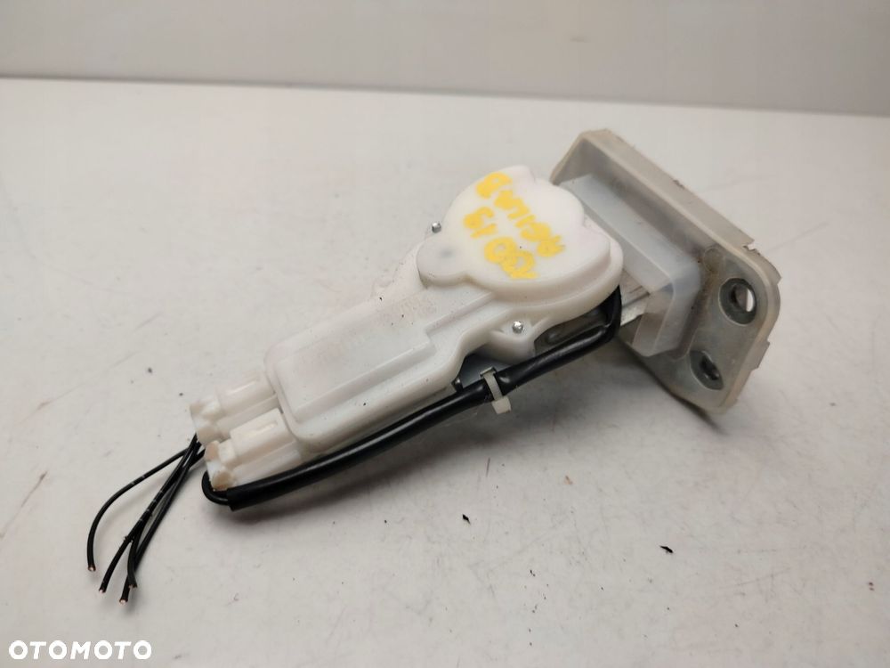 opel agila b 08r- zamek klapy bagażnika tył tylny - 3