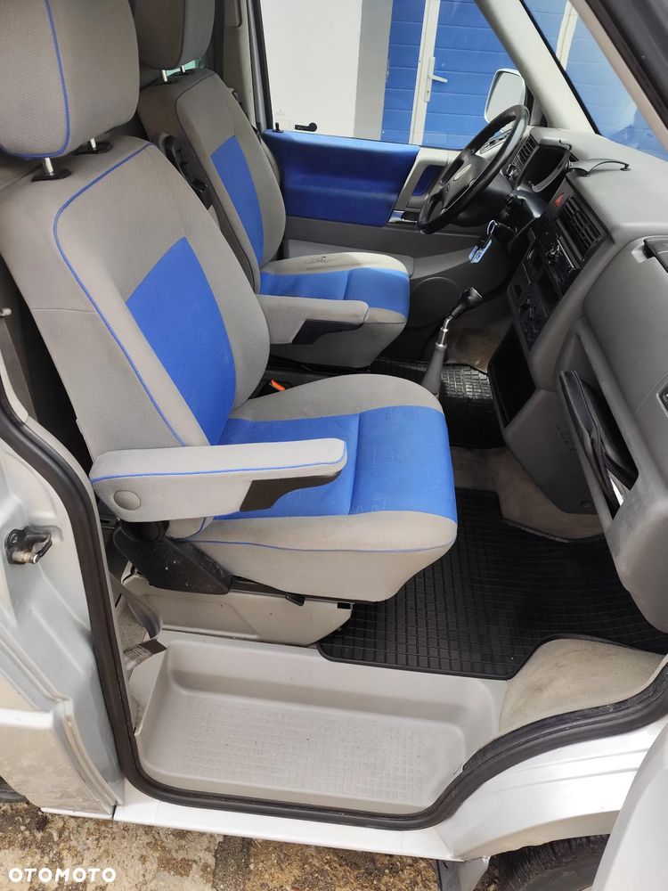 Volkswagen Multivan Standard - 9