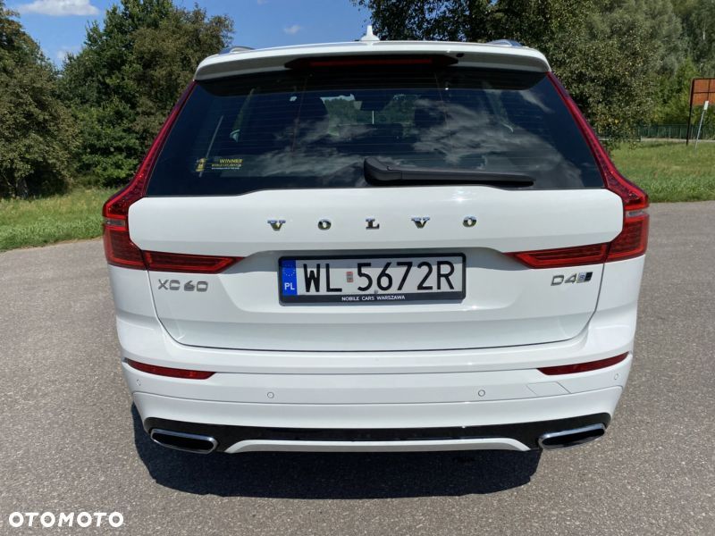 Volvo XC 60 D4 AWD R-Design - 21