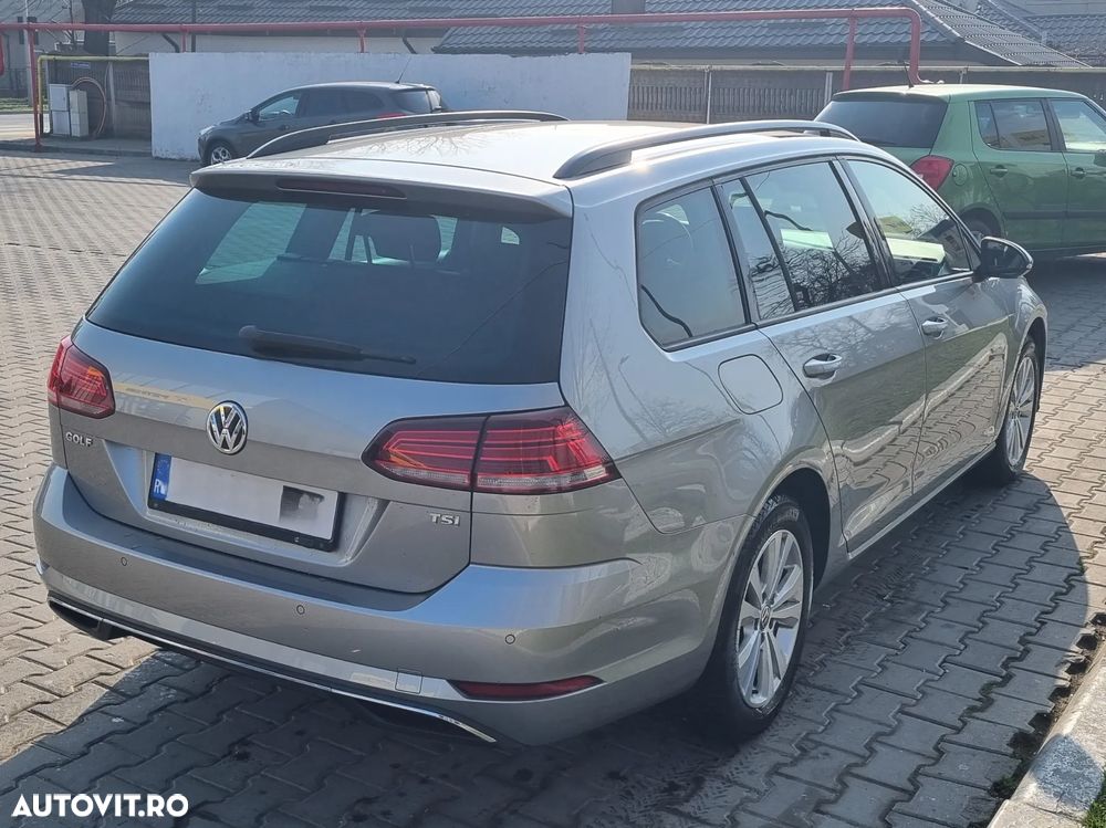Volkswagen Golf - 5