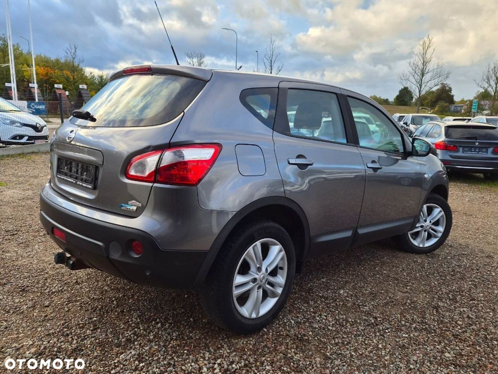 Nissan Qashqai 2013 photo 2