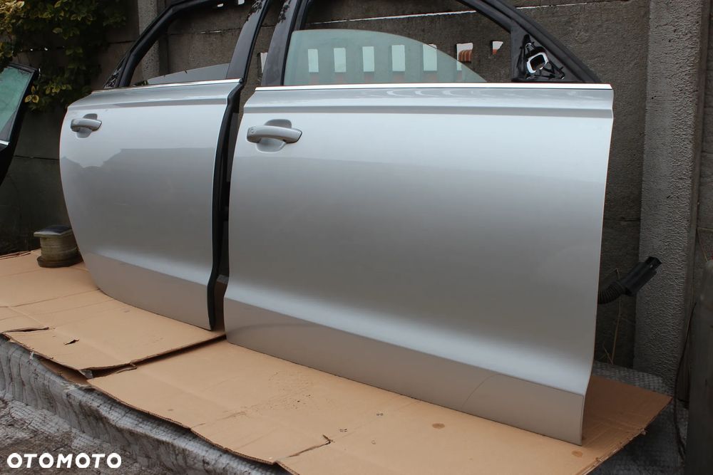 DRZWI PRZEDNIE TYLNE PRAWE AUDI A6 C7 AVANT LY5Q 2015 - 2