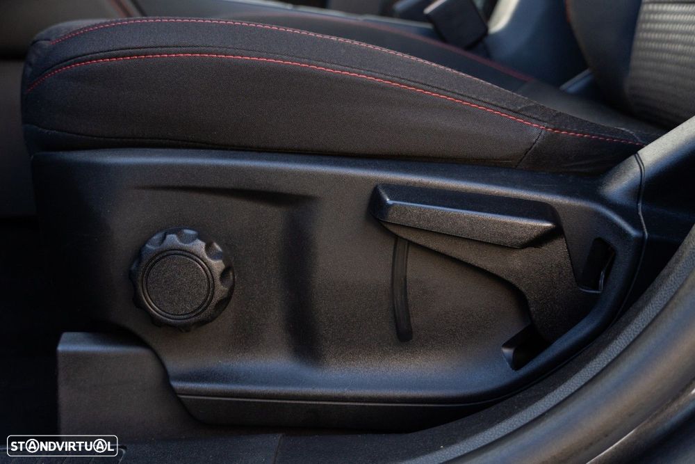 Ford Kuga 1.5 TDCi EcoBlue ST-Line X Aut. - 46