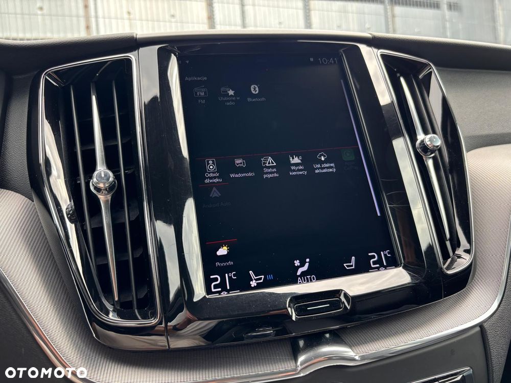 Volvo XC 60 T8 AWD Plug-In Hybrid R-Design - 33