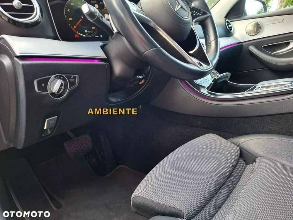 Mercedes-Benz Klasa E 300 de 9G-TRONIC - 34