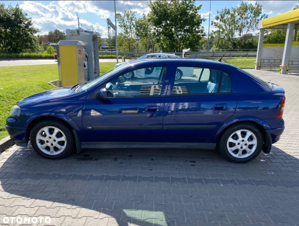 Opel Astra II 1.6 - 5