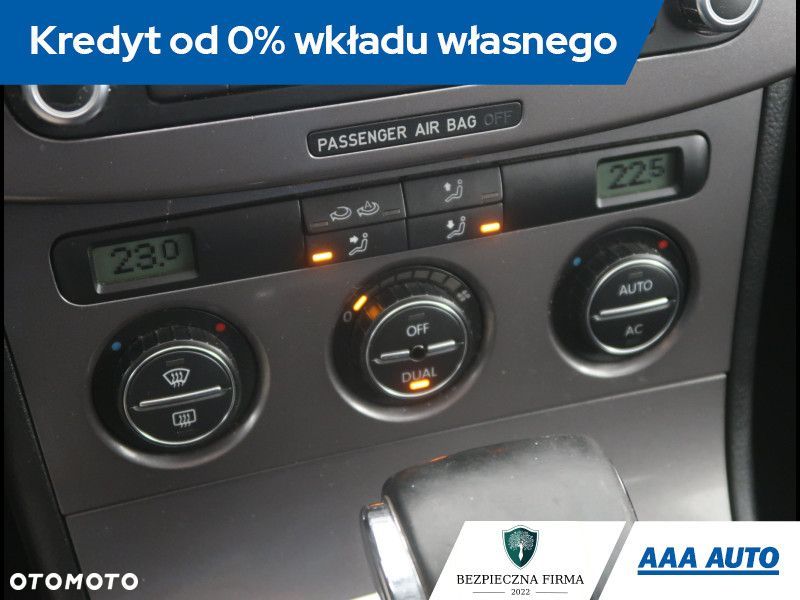 Volkswagen Passat Variant - 13