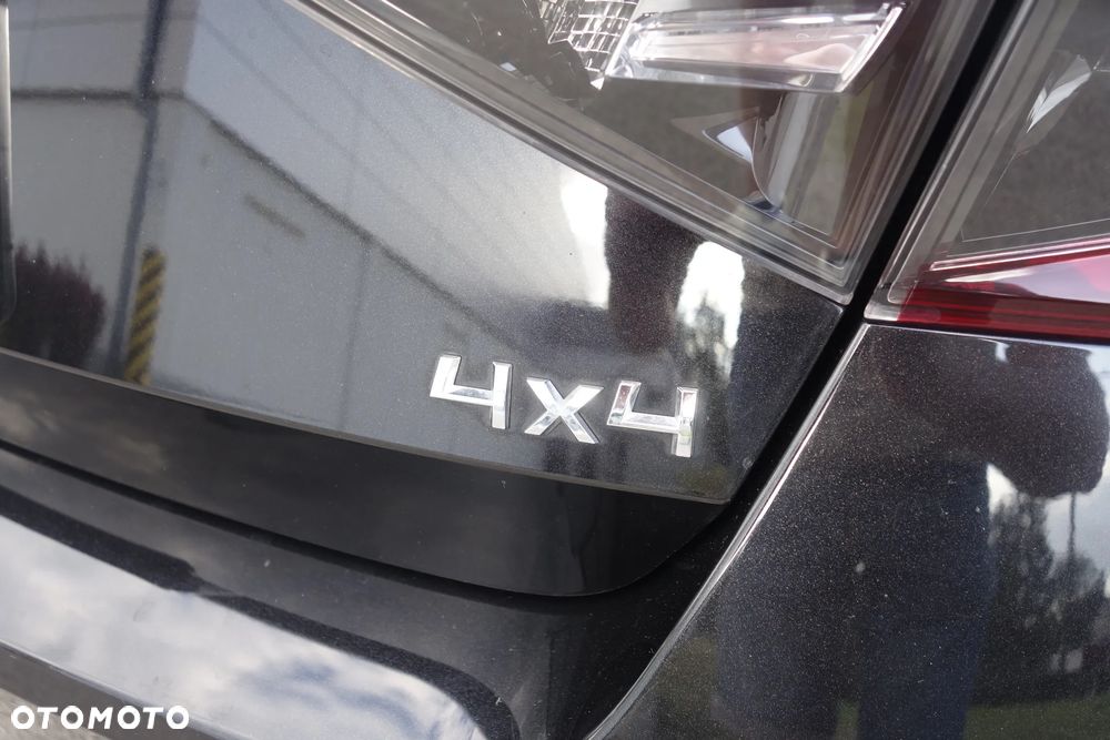 Skoda Superb 2.0 TDI SCR 4x4 Style DSG - 11