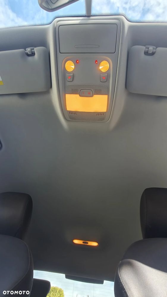 Audi A4 Limousine - 14