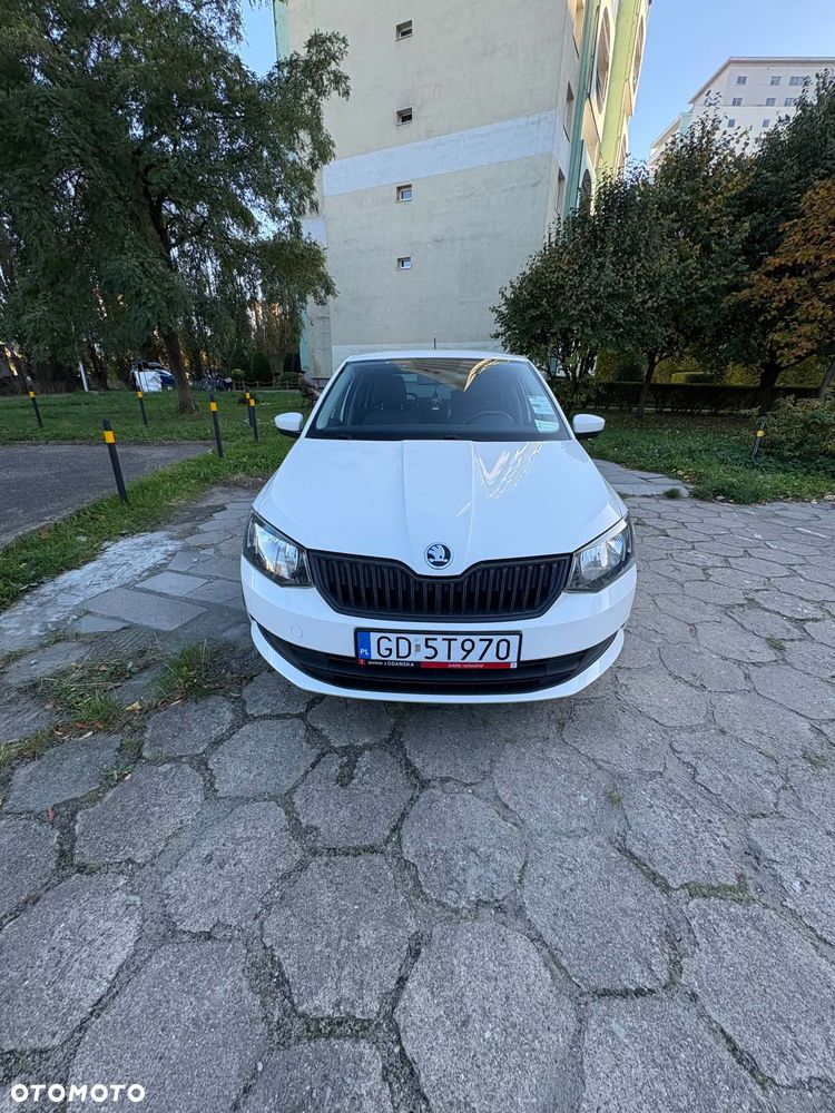 Skoda Fabia 2016 photo 3