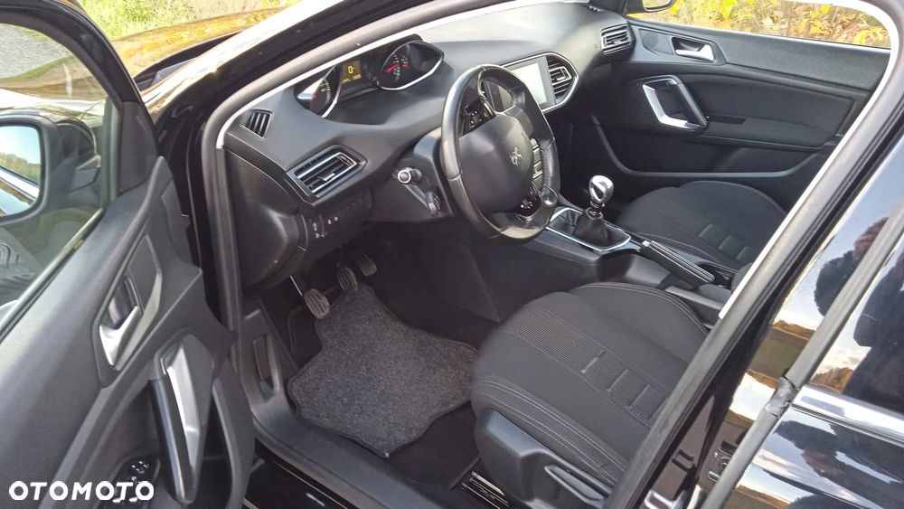 Peugeot 308 1.6 BlueHDi Active S&S - 19