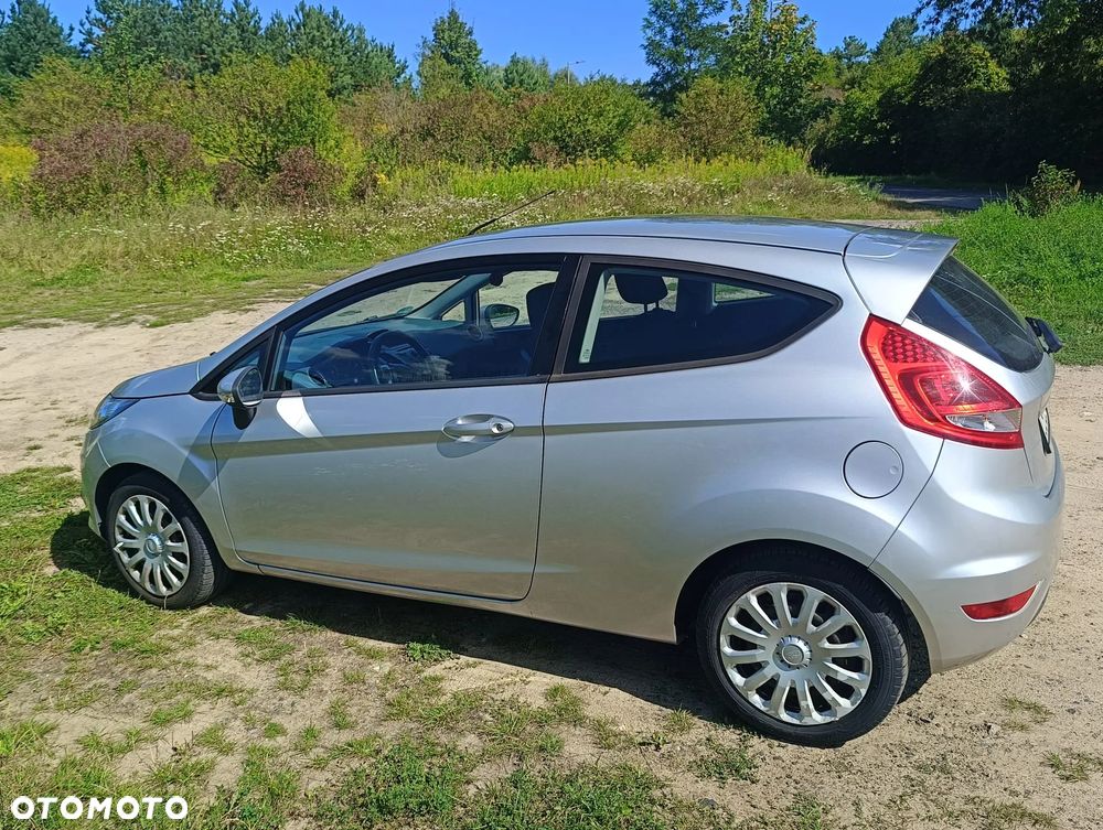 Ford Fiesta 1.25 Ambiente EU5 - 3