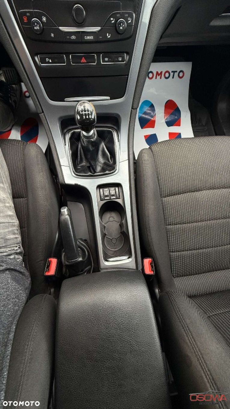 Ford Mondeo - 22