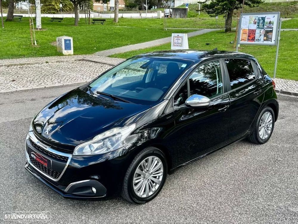 Peugeot 208 1.2 PureTech Signature - 15