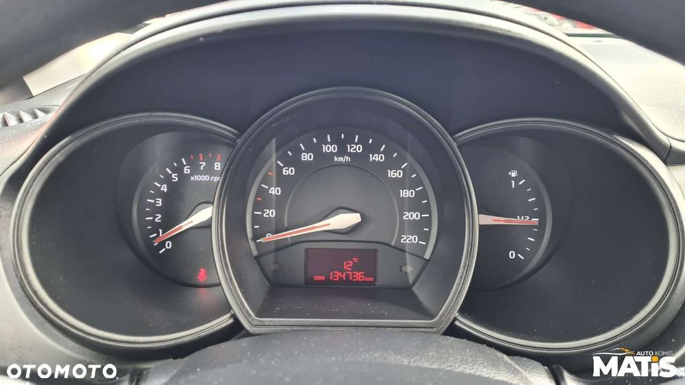 Kia Rio - 7