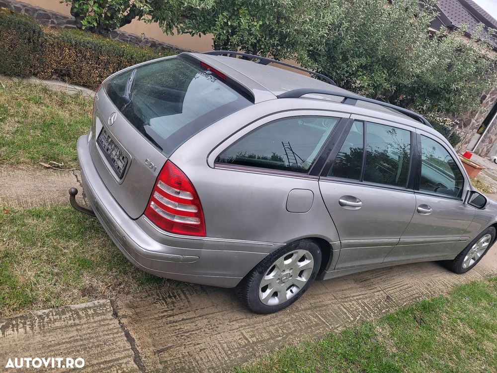 Mercedes-Benz C - 4