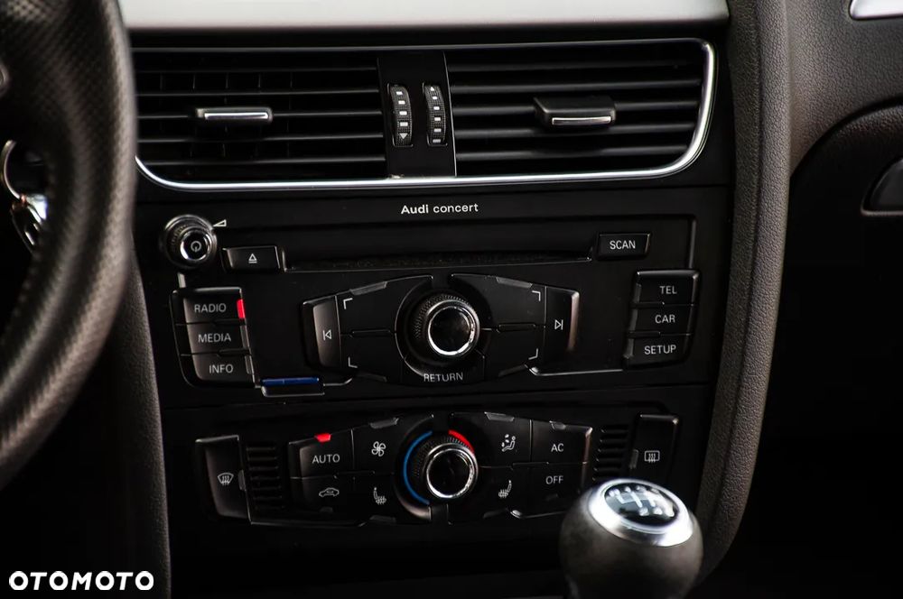 Audi A4 Avant 2.0 TDI DPF S line Sportpaket - 33