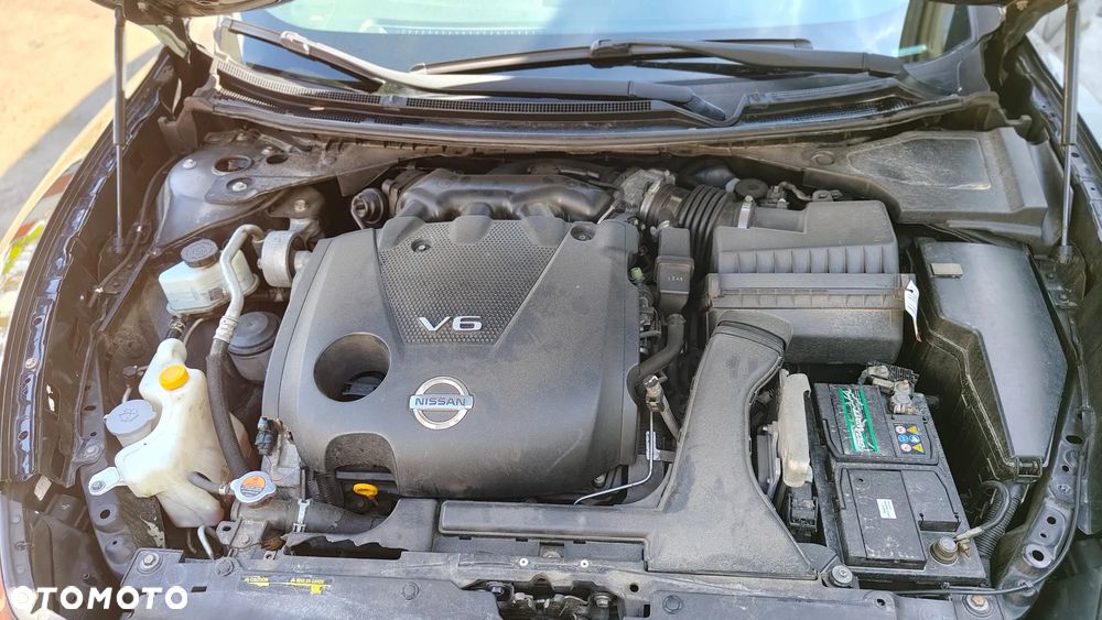 Nissan Maxima - 12