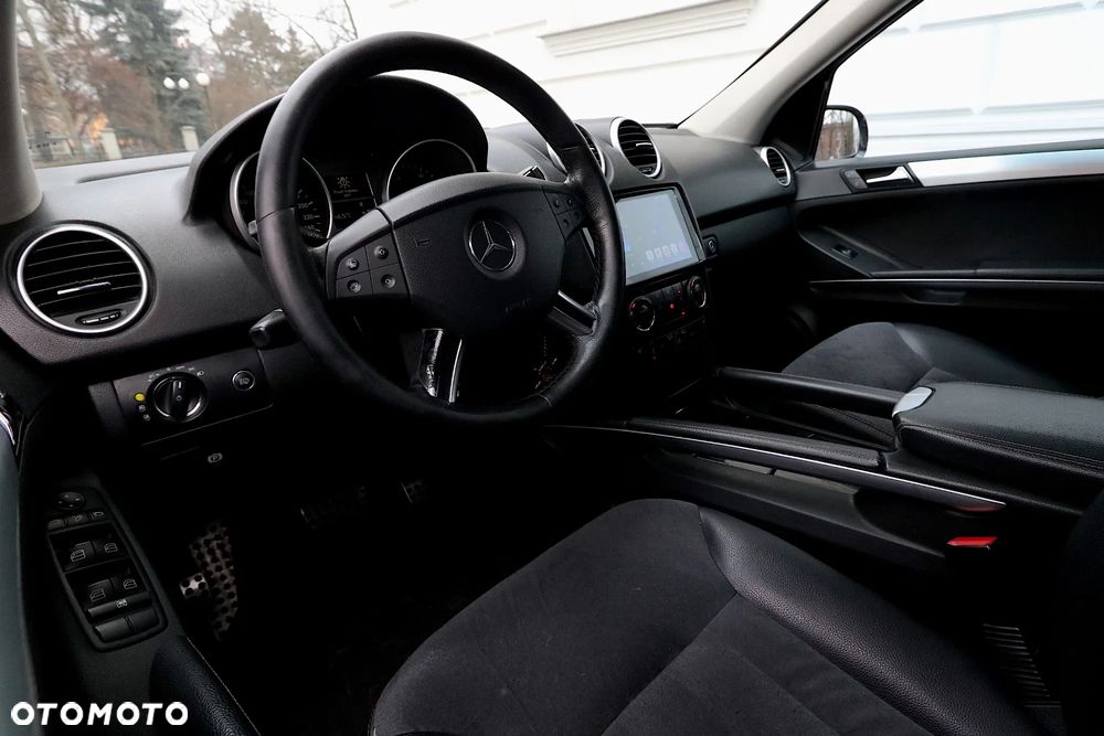 Mercedes-Benz ML - 6