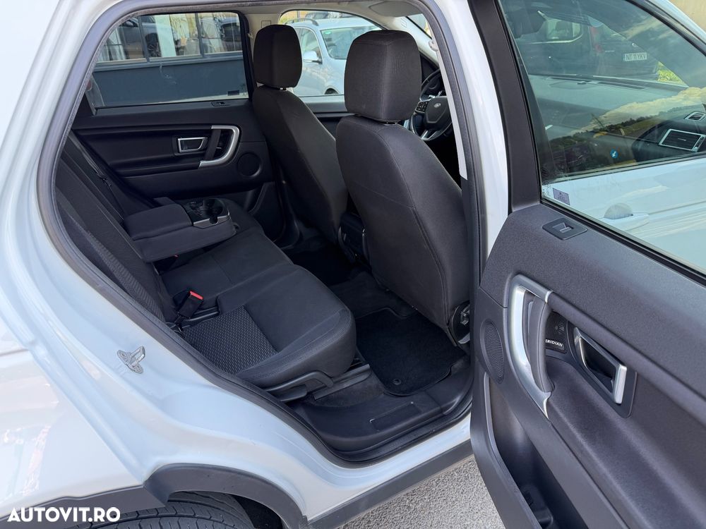 Land Rover Discovery Sport 2.0 l TD4 HSE Luxury Aut. - 8