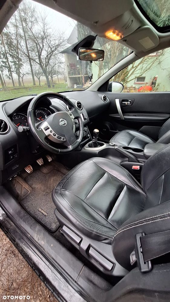 Nissan Qashqai 2.0 4x4 Tekna - 4