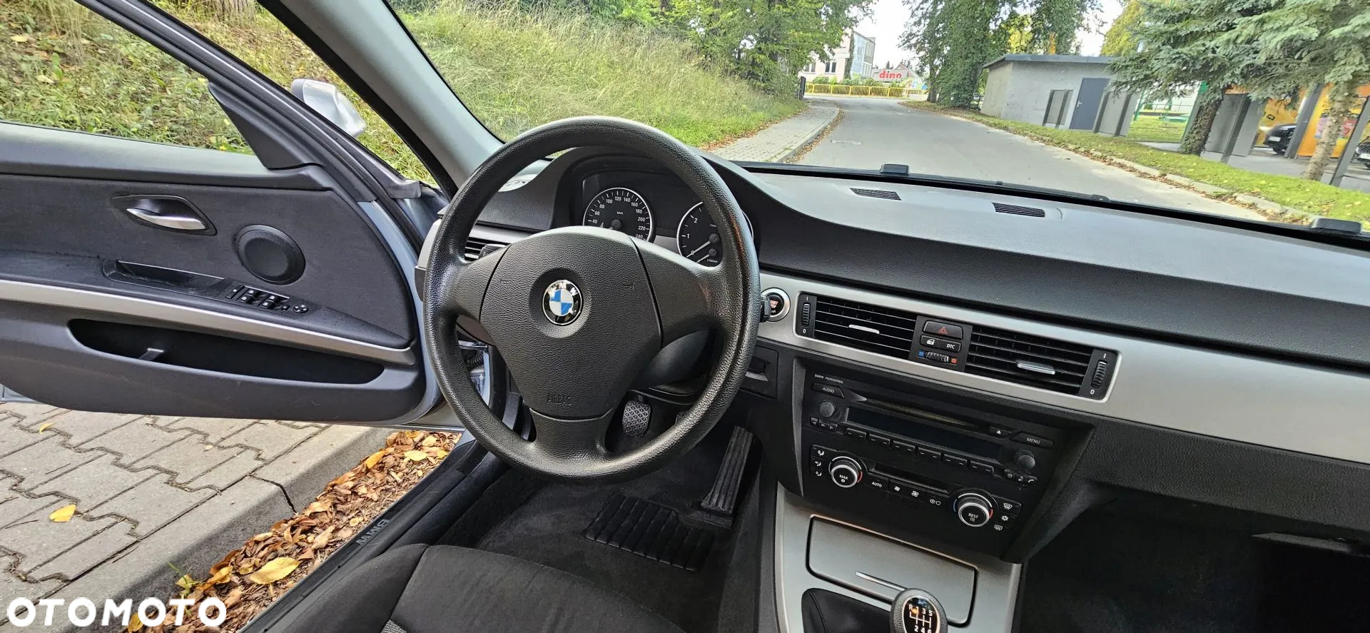 BMW Seria 3 318i - 17
