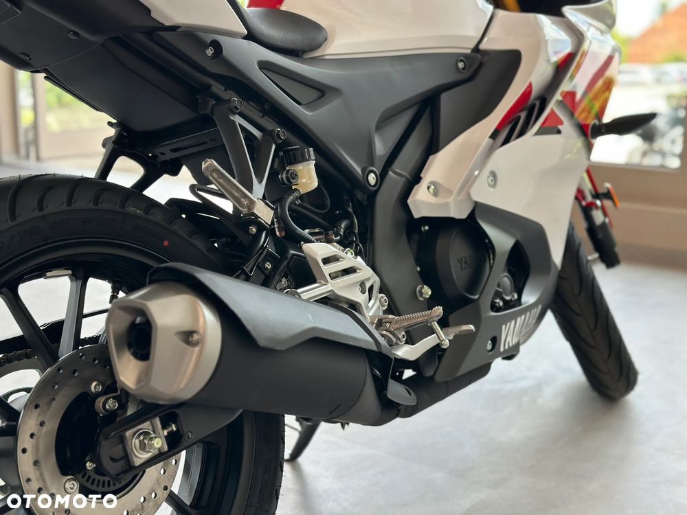 Yamaha YZF - 6