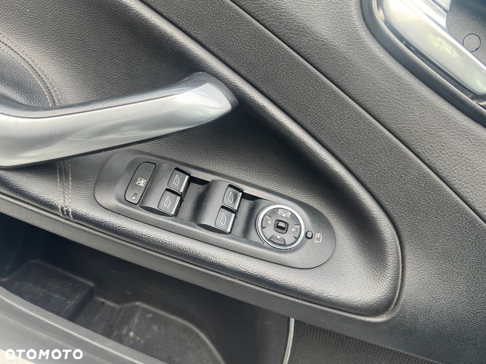 Ford Mondeo 2.0 TDCi Ghia - 9