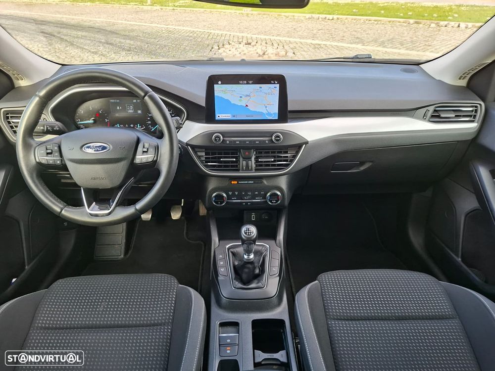 Ford Focus 1.5 TDCi ECOBlue Business - 16