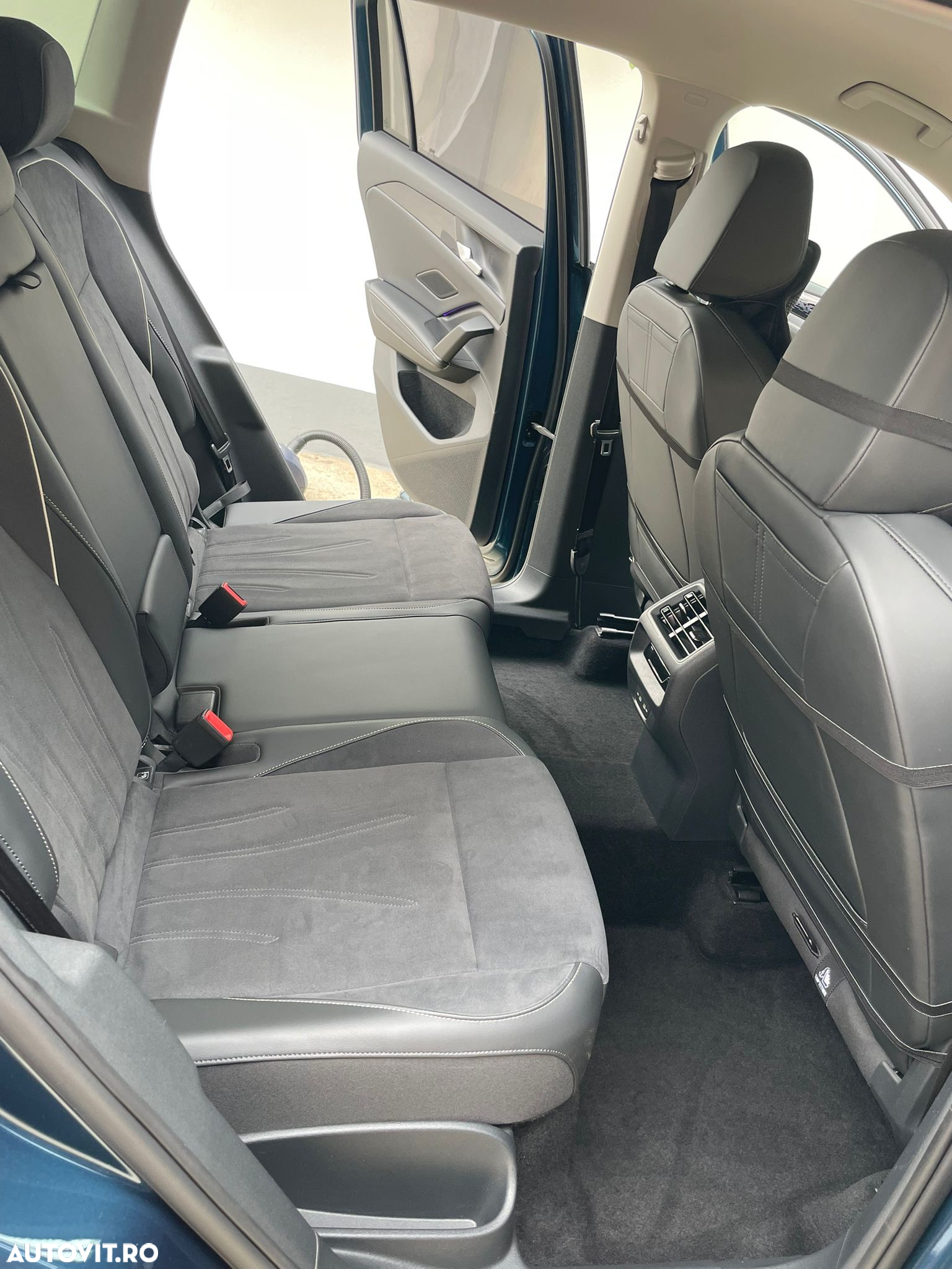 Volkswagen Tiguan Allspace 2.0 TDI DSG Elegance - 5