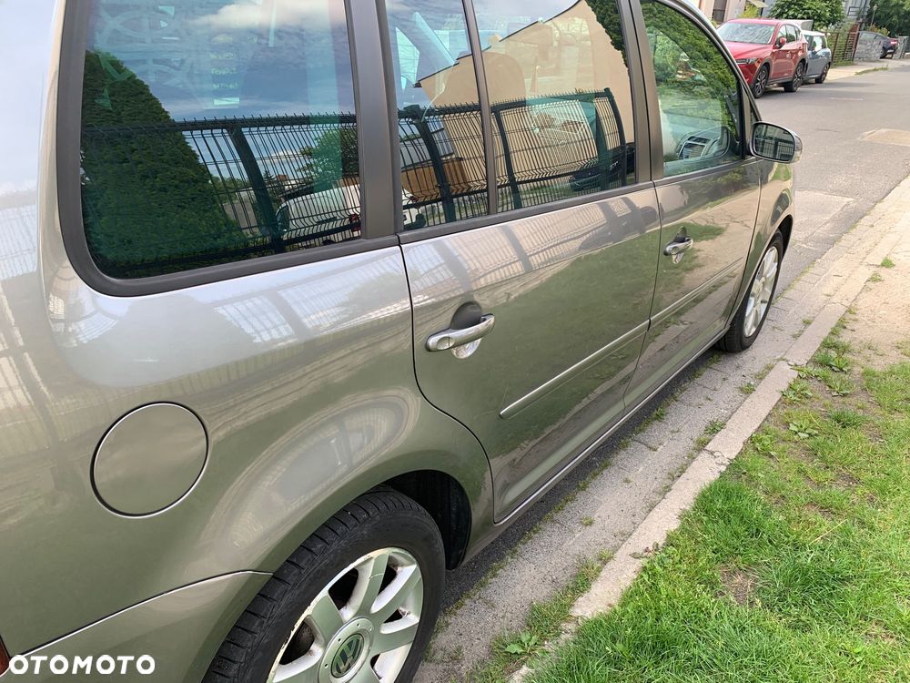 Volkswagen Touran 1.9 TDI DSG Trendline - 13