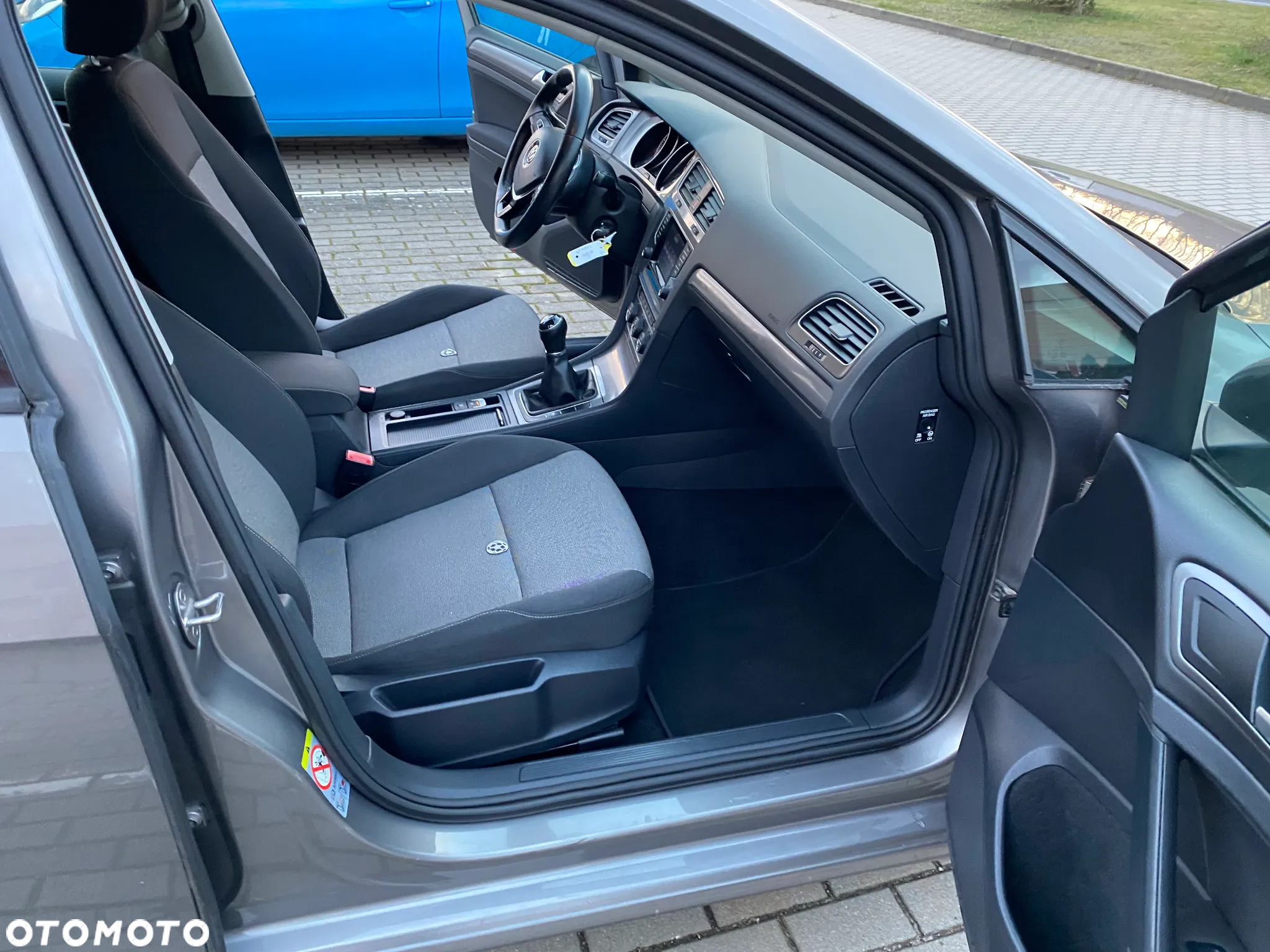 Volkswagen Golf VI 1.2 TSI BlueMot Comfortline - 21