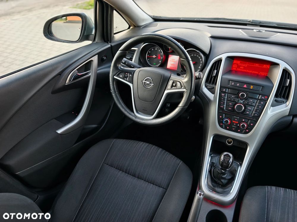 Opel Astra 1.4 ecoFLEX - 11