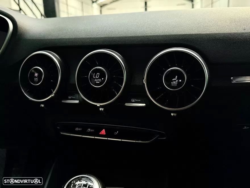 Audi TT Coupé 2.0 TDI - 32