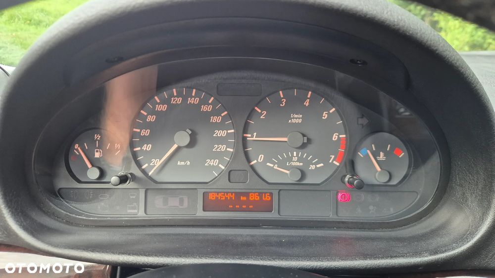 BMW Seria 3 - 13