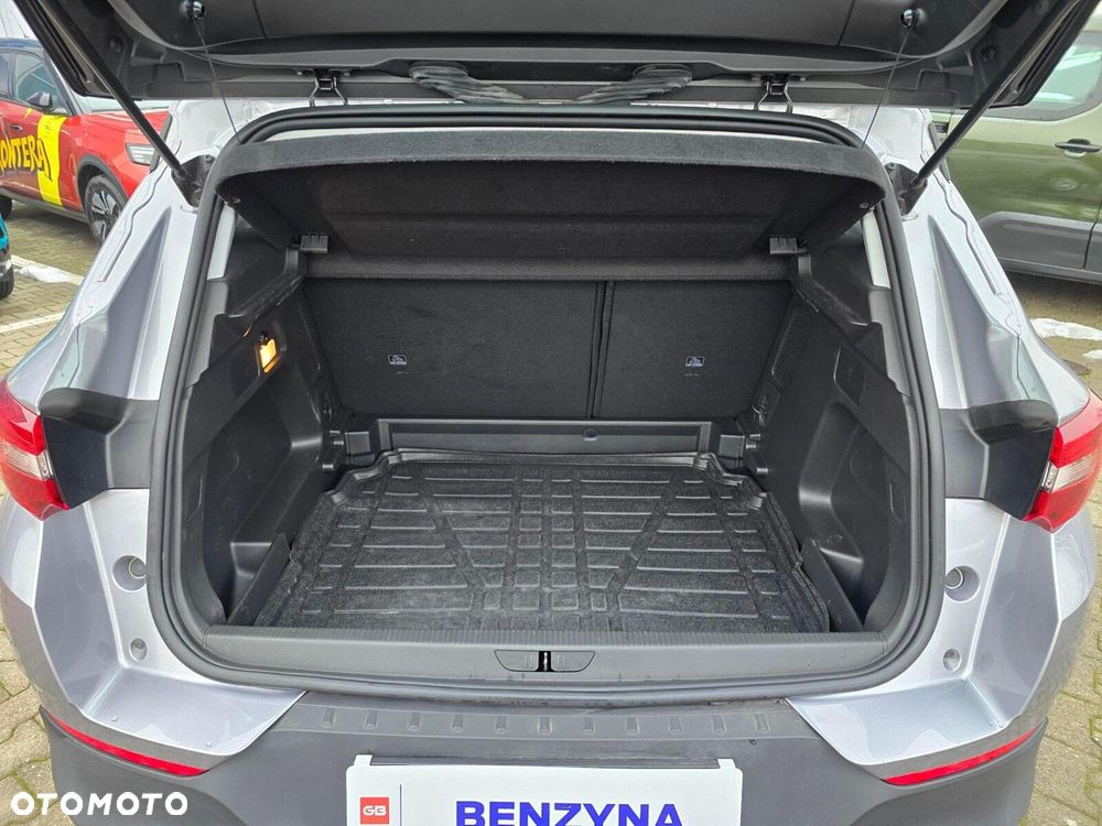 Opel Grandland X 1.2 T GPF Enjoy S&S - 24