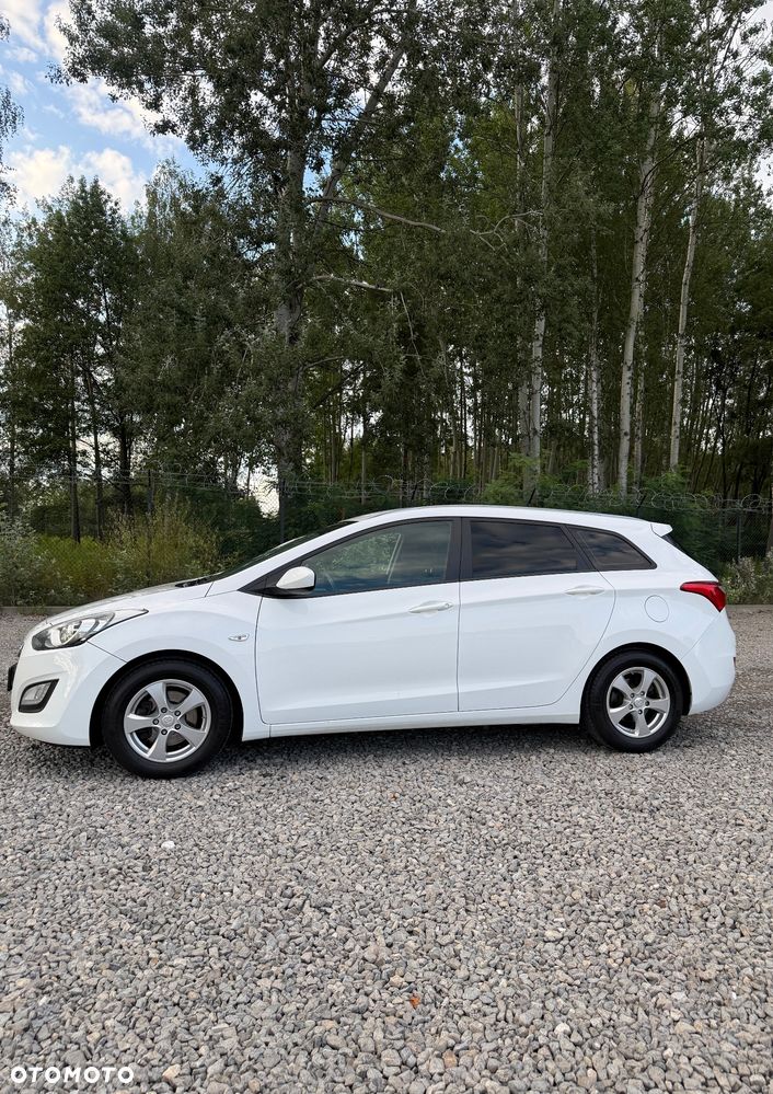 Hyundai i30 1.6 CRDi BlueDrive Classic + - 8